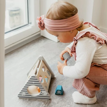 Háromszög formabedobó